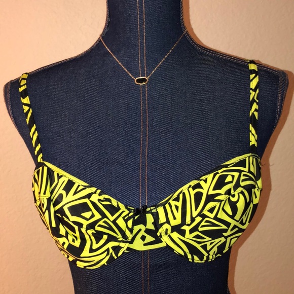 Vintage 34B Bra and Large Full Panty Set - Picture 2 of 6